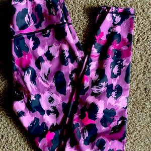 Figure Slim Leggins size small